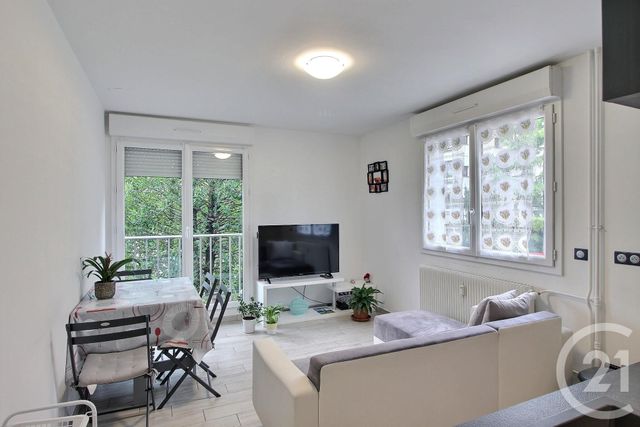 Afficher la photo en grand Appartement F3 à vendre - 3 pièces - 44.11 m2 - THONON LES BAINS - 74 - RHONE-ALPES - Century 21 Chablais - Léman