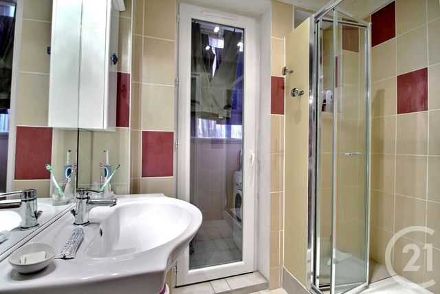 Appartement F3 à vendre - 3 pièces - 55.0 m2 - THONON LES BAINS - 74 - RHONE-ALPES - Century 21 Chablais - Léman Appartement F3 à vendre - 3 pièces - 55.0 m2 - THONON LES BAINS - 74 - RHONE-ALPES - Century 21 Chablais - Léman