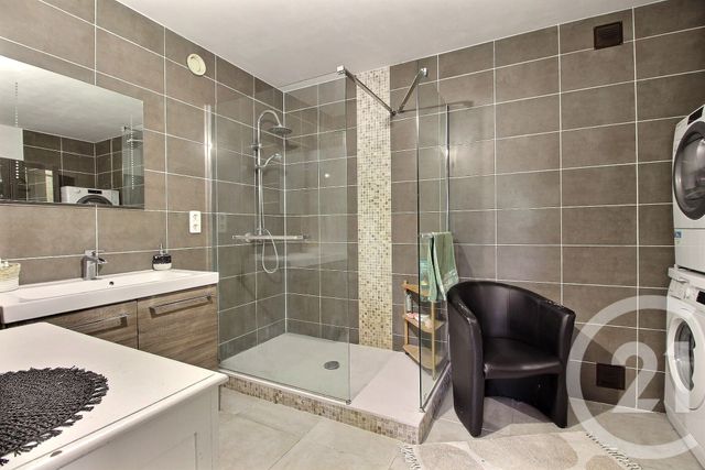 Appartement T4 à vendre - 5 pièces - 100.34 m2 - THONON LES BAINS - 74 - RHONE-ALPES - Century 21 Chablais - Léman